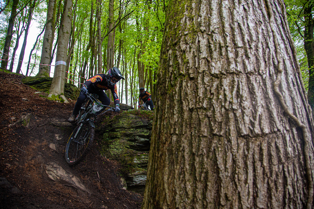 Hot Pursuit Cycles Stuart Howard had a great day on the tracks taking home tenth in a packed e-mtb 35-49 field