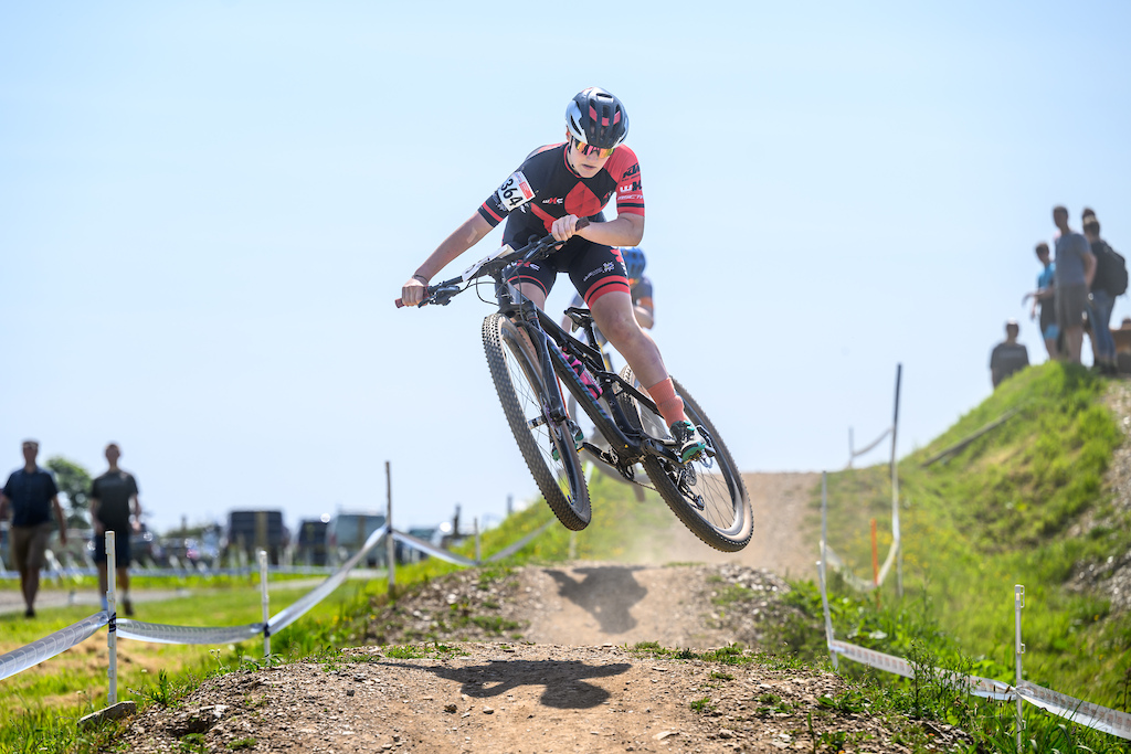 Bethany-Ann Jackson looked strong on her way to third place in the Women s Senior race