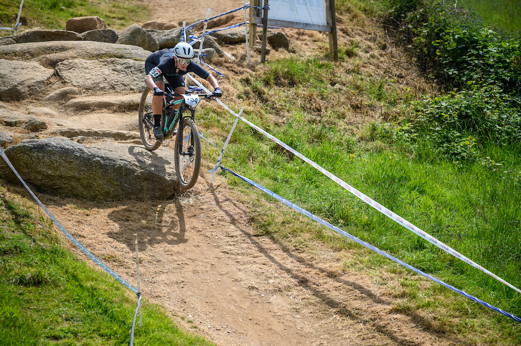 The Woody s Bike Park track treated riders to savage rock gardens. They were no match to Charlotte Gibson on her way to fourth in the Women s Expert field