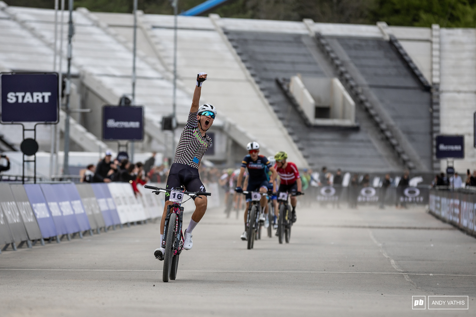 Adrien Boichis takes the U23 XCC win in a sprint.