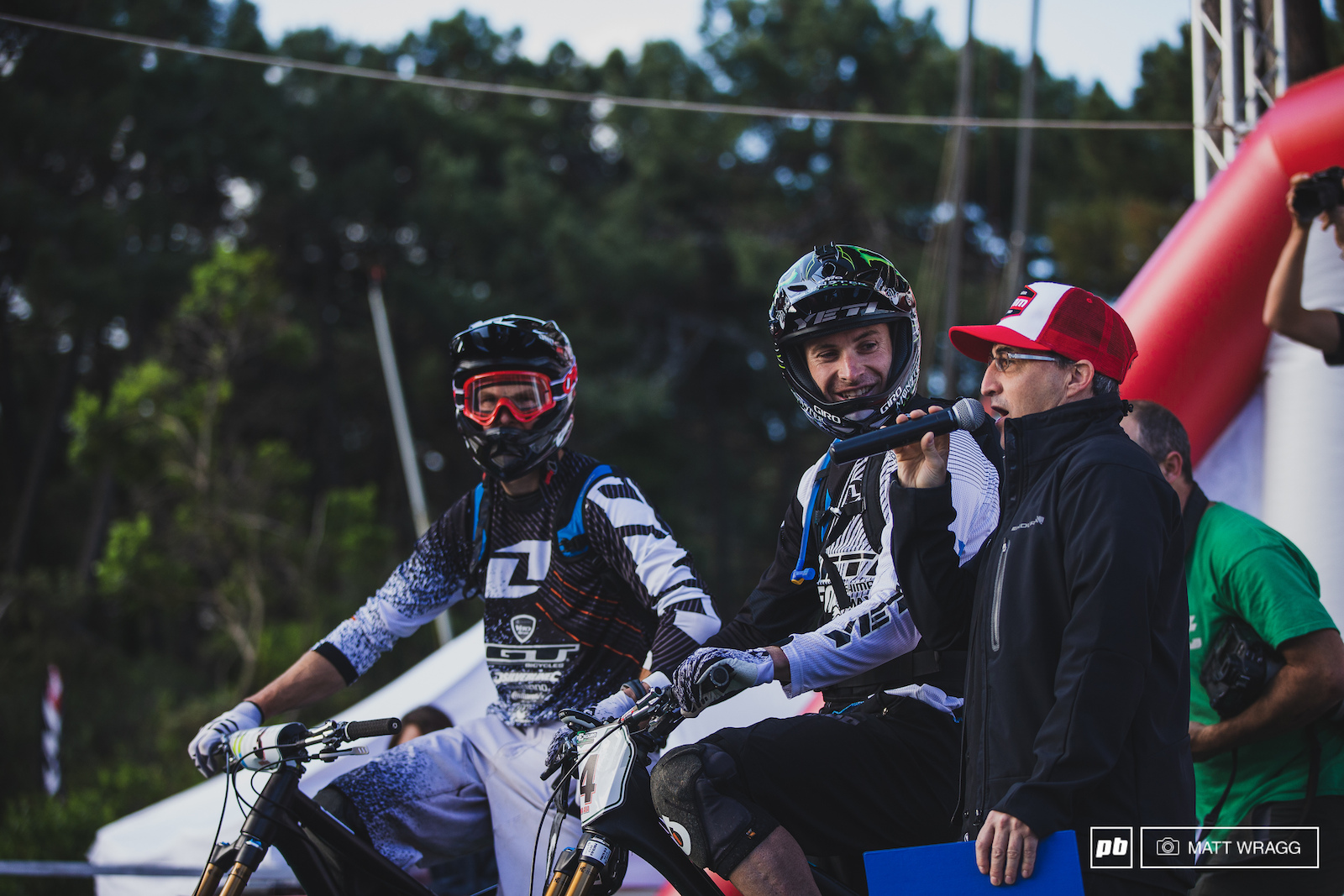 Jared Graves and Dan Atherton prepare to head out onto the course.