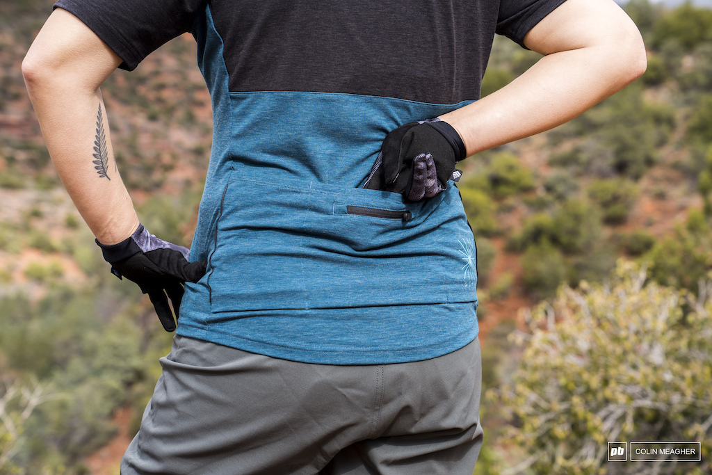 Nikki Rohan showing off some of Spring 2023 women s mountain bike apparel on the transept Trail in Sedona Arizona