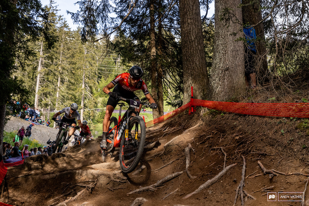 Jordan Sarrou ahead of Luca Schwarzbauer in the roots.