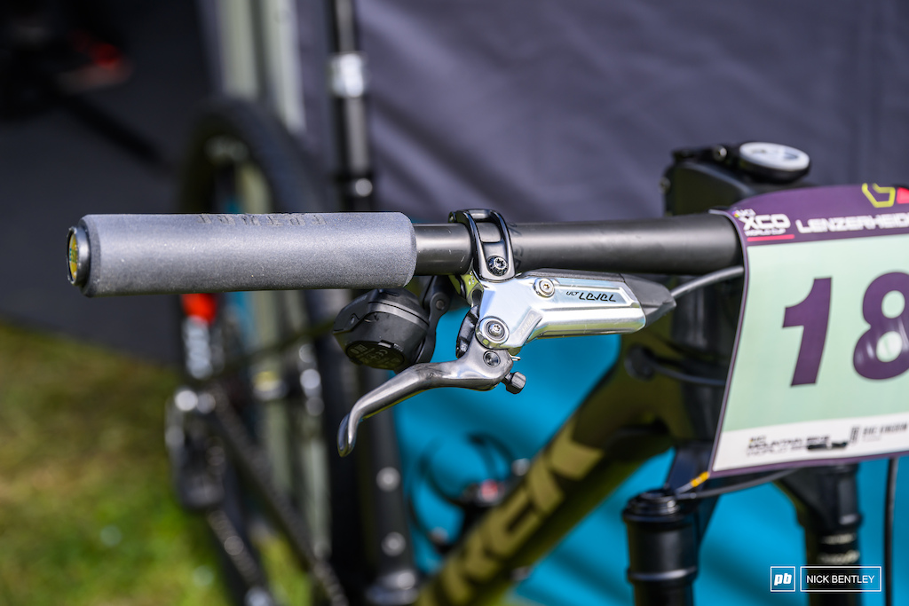 the new sram Level brakes look so clean