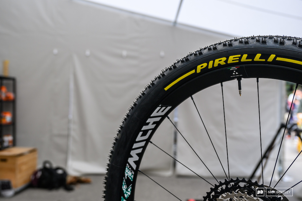 A nice Miche Pirelli combination