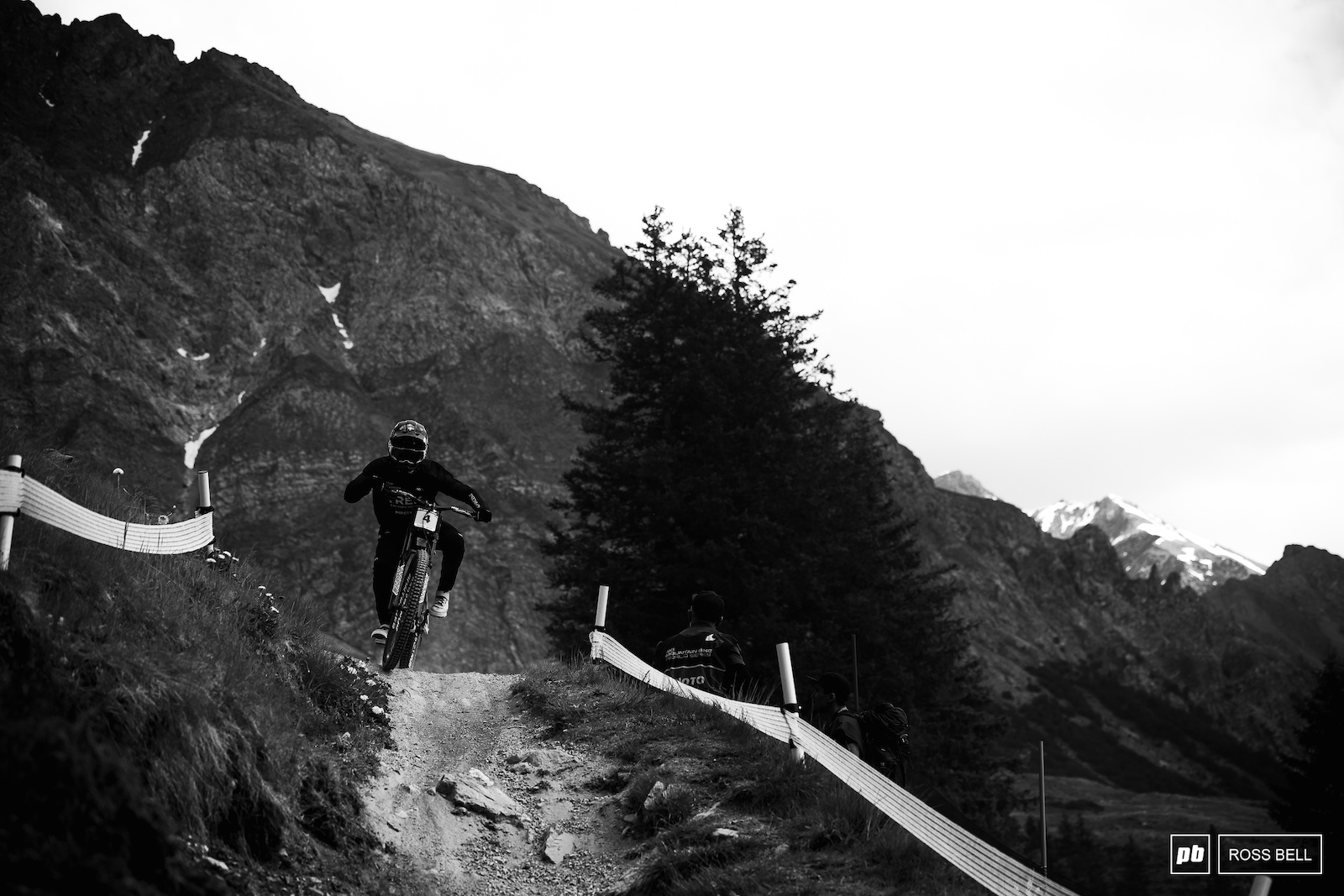 Bodhi Kuhn getting acquainted with the track here in Lenzerheide.