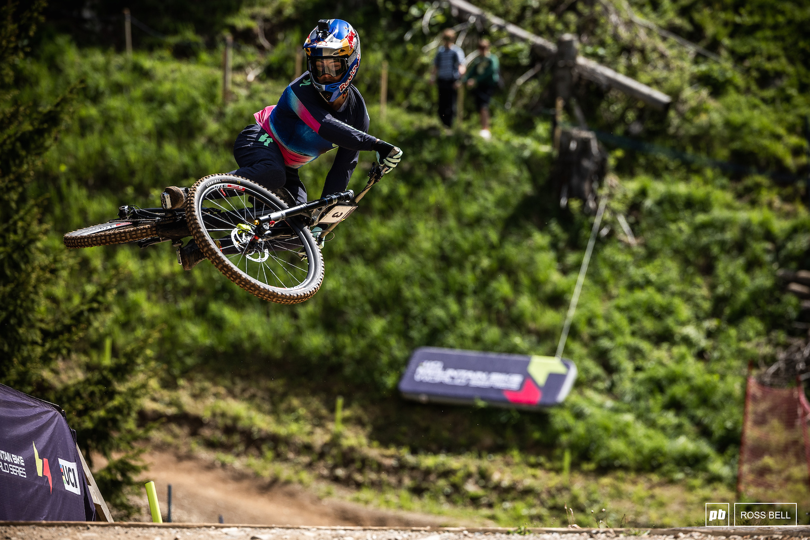 Finn Iles scrubbing his way down the Lenzerheide course.