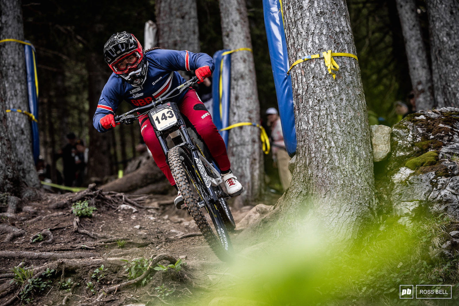 Hattie Harden taking 9th place in her very first Downhill World Cup.