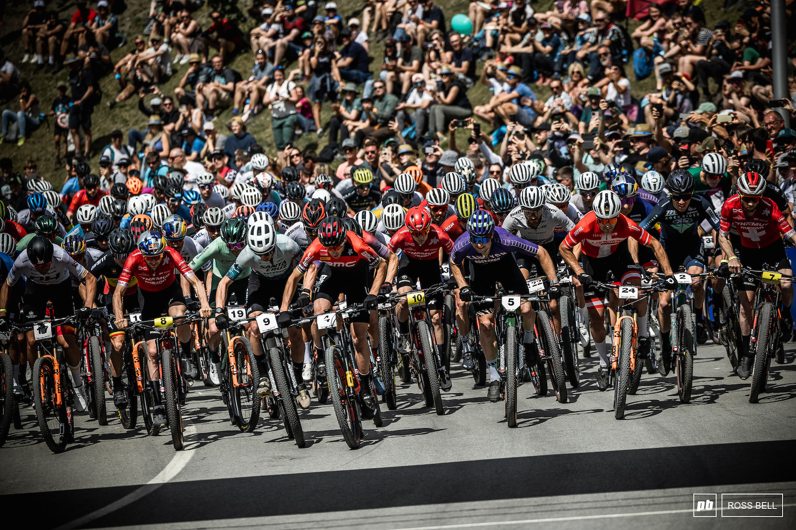 Last but not least the elite men close out the week s racing in Lenzerheide.